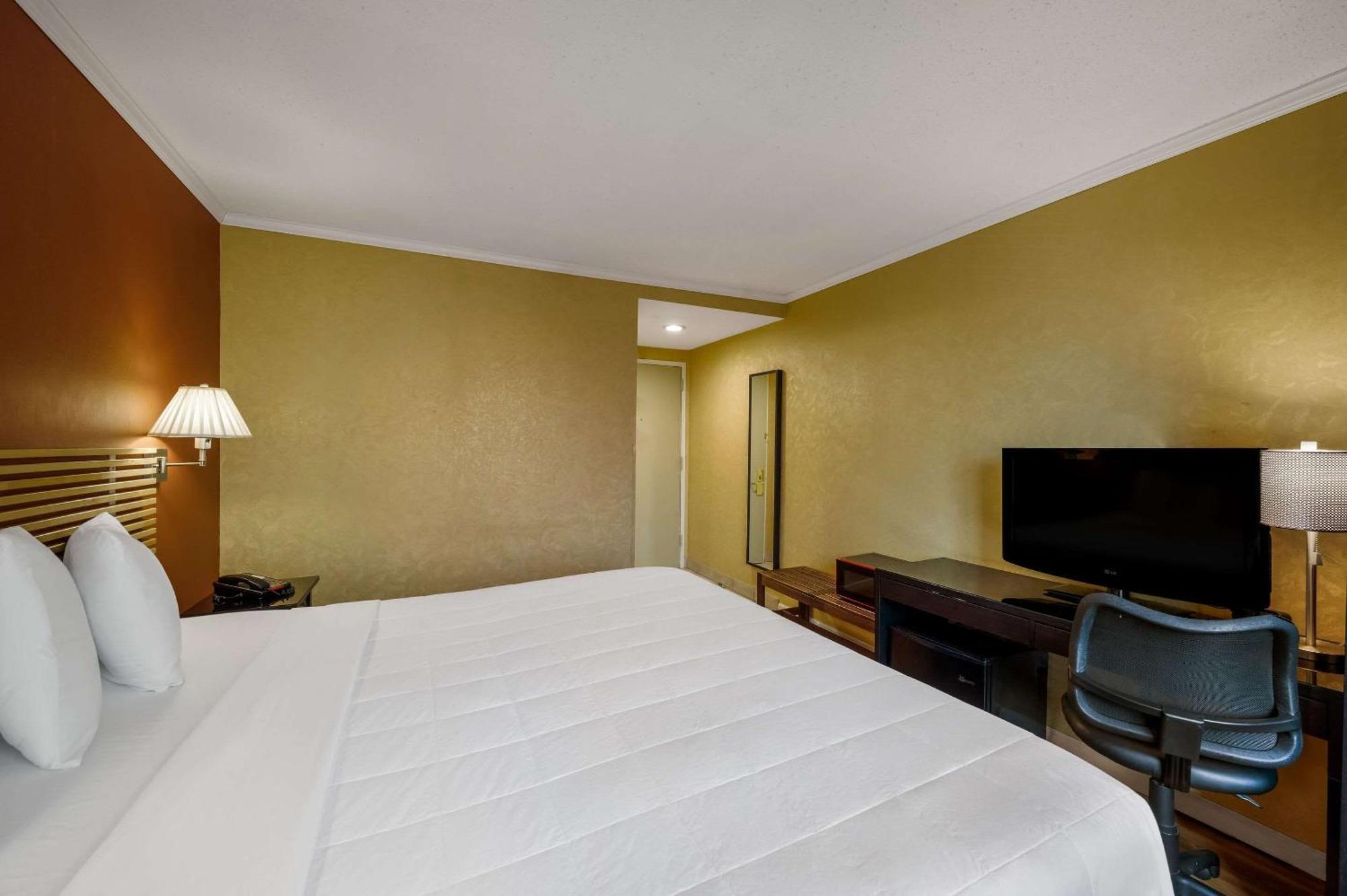 Quality Inn Jfk Airport Rockaway Blvd New York City Exterior photo