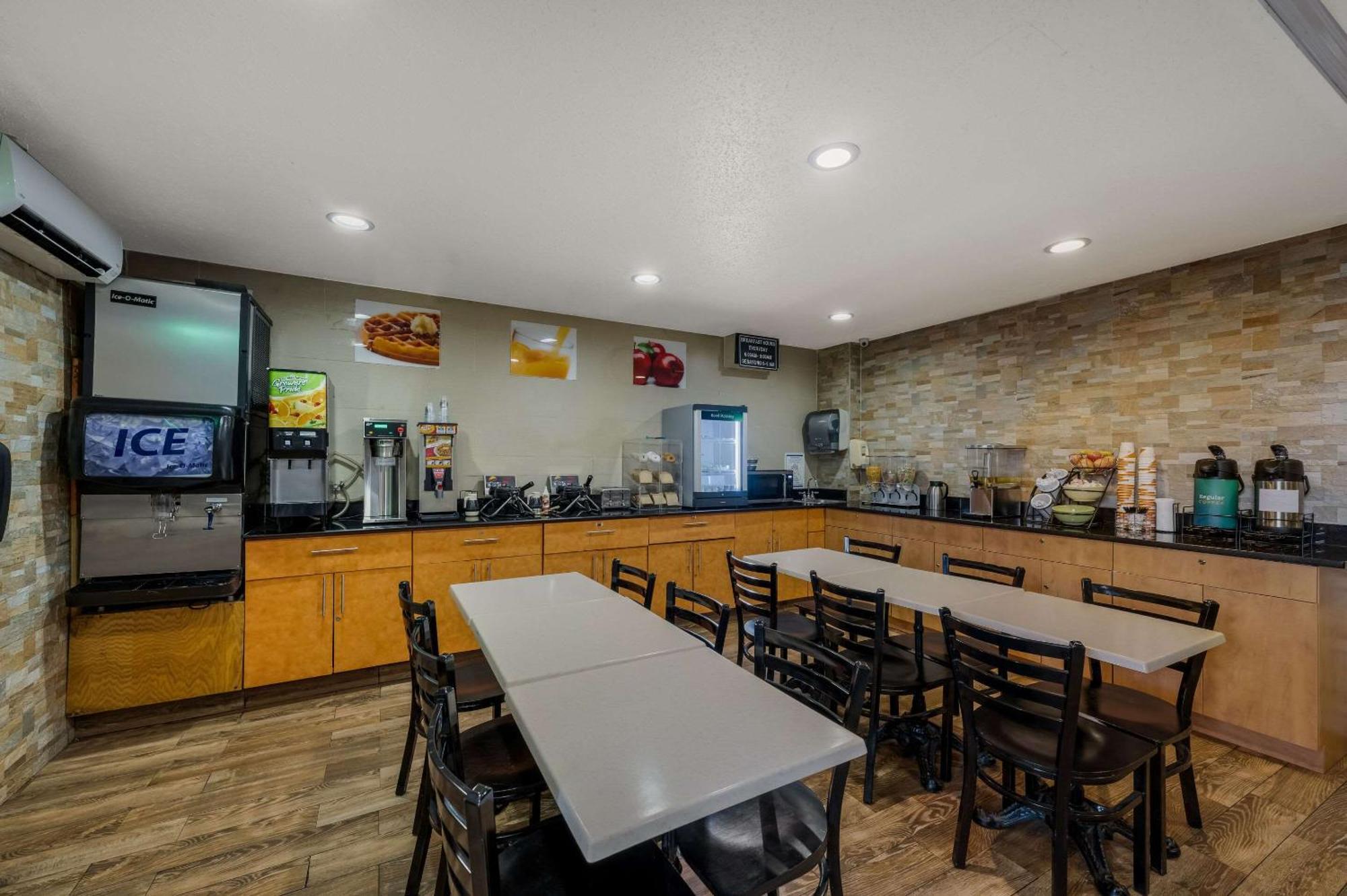 Quality Inn Jfk Airport Rockaway Blvd New York City Exterior photo