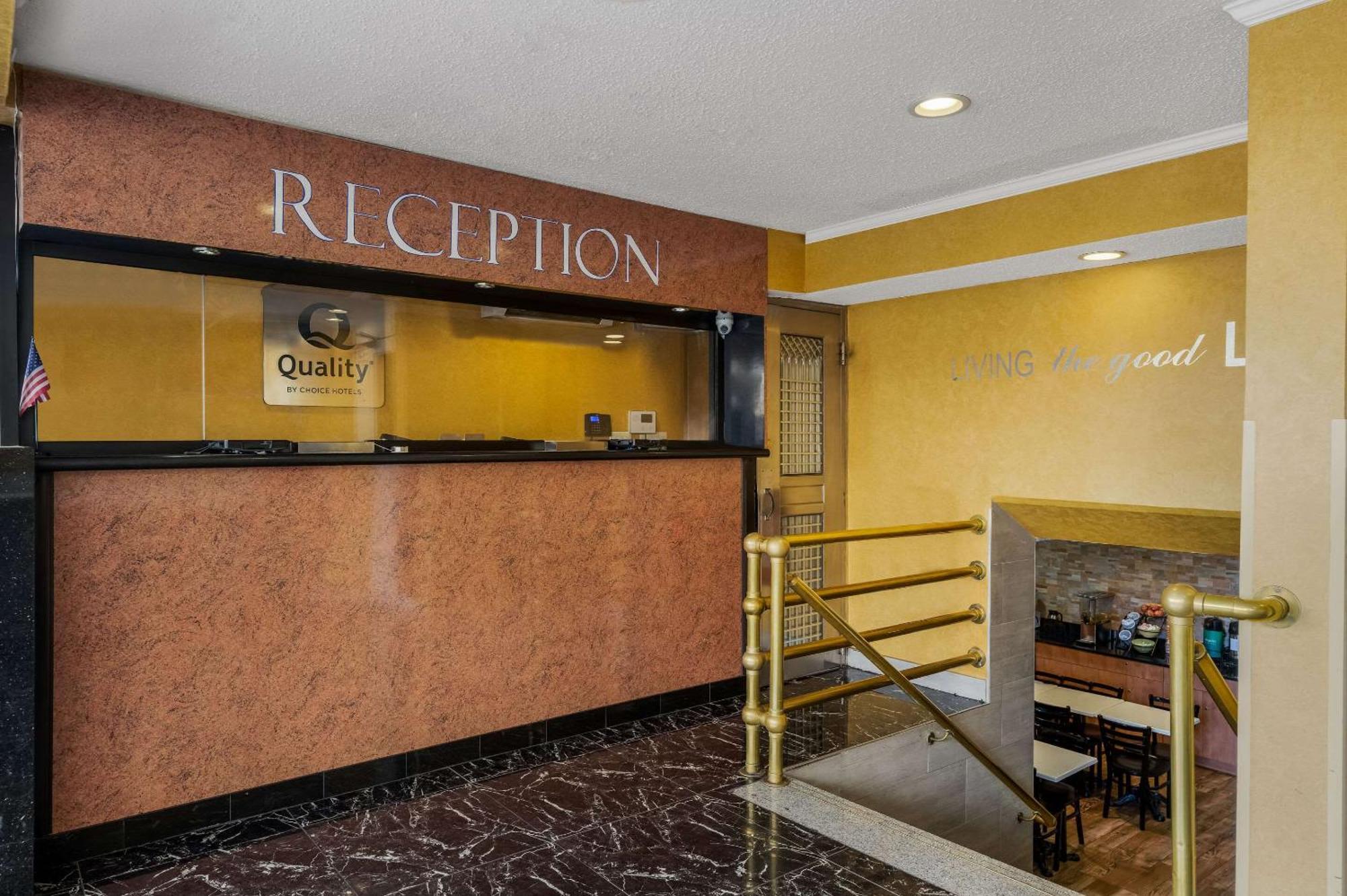 Quality Inn Jfk Airport Rockaway Blvd New York City Exterior photo