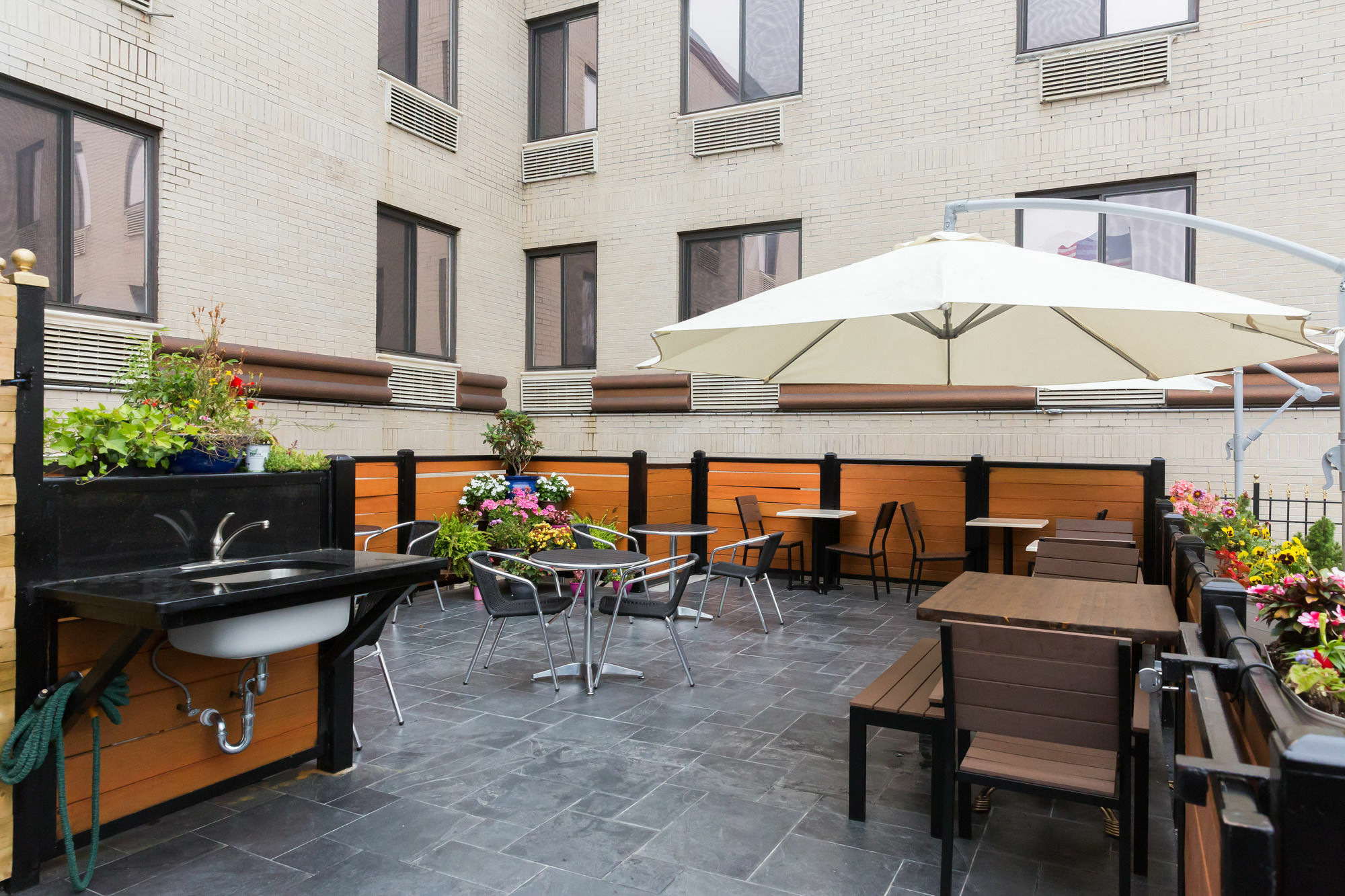 Quality Inn Jfk Airport Rockaway Blvd New York City Exterior photo